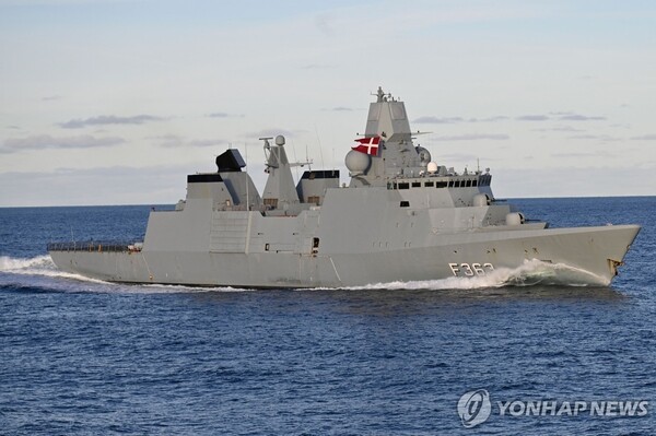 러시아의 잇딴 도발에 맞서 나토는 발트해에 덴마크 해군 소속 호위함을 긴급 투입했다. @연합뉴스