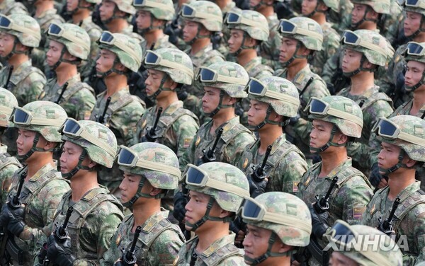 중국정부가 인민해방군에 대한 통제와 부패 척결을 앞세워 칼날을 겨냥하고 있다. @연합뉴스