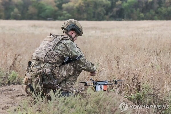 우크라이나 전쟁에서 드론을 조종하는 러시아군. @연합뉴스