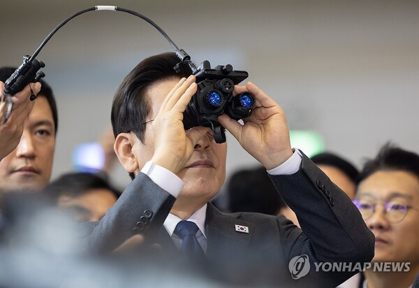 방위산업 전시회 방문한 이재명 대통령. @연합뉴스