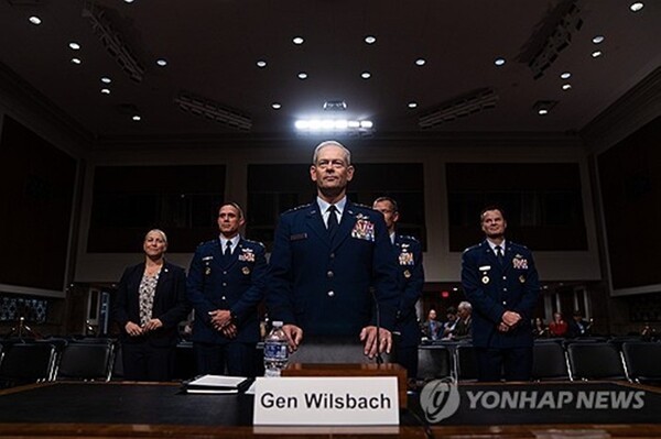 미 상원 군사위원회 인준청문회에 참석해 서약하는 윌스바흐 공군 참모총장. @연합뉴스