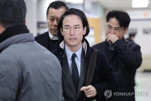 조현범 회장 "계열사 부당지원 아닌 동반성장 선택한 것"