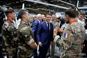 [해설] “독일 이어 프랑스도…” 유럽 안보 지형 흔드는 징병제 회귀 움직임